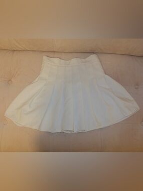 Classic White Pleated Skirt - Women